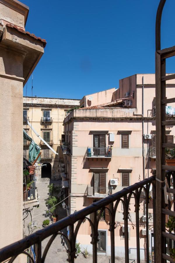 Apartment Casa Meli Dietro Piazza San Domenico By Wonderful Italy
